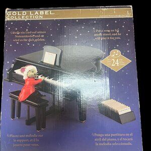 Gold Label Collection - Christmas Musical Maestro Mouse Playing Baby Grand Piano